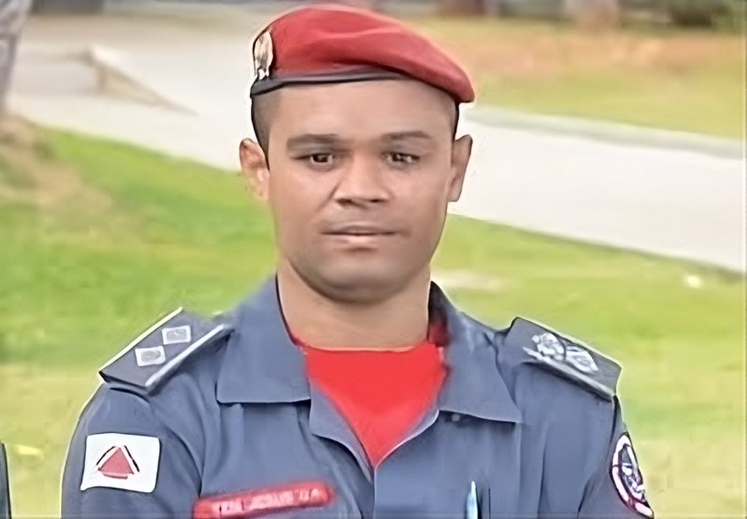 Capitão Douglas Jesus Bombeiro