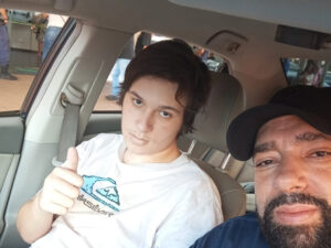 jovem de 17 anos precisa de ajuda para tratamento em casa