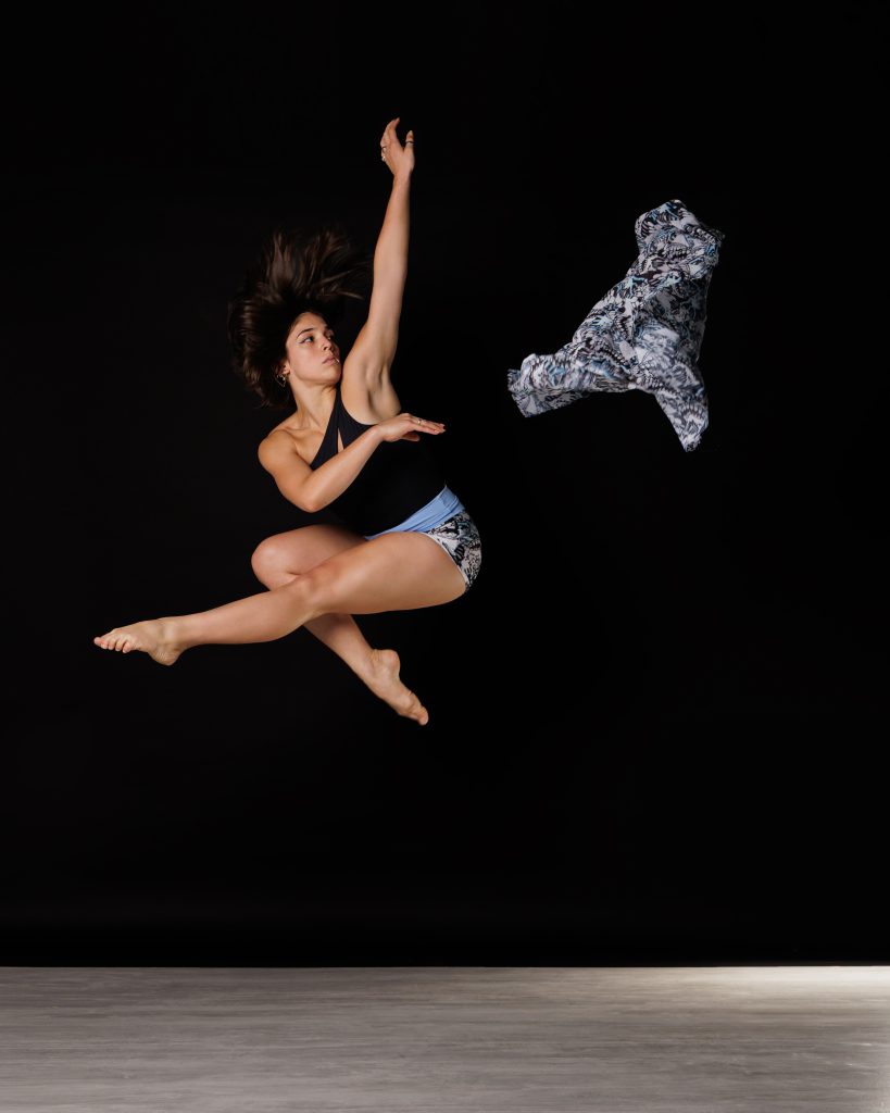 1854471.jpg 1 819x1024 1