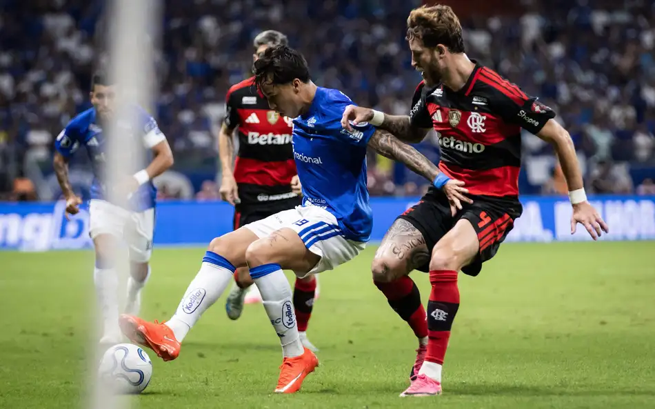 Cruzeiro x Flamengo no Mineirao scaled aspect ratio 512 320