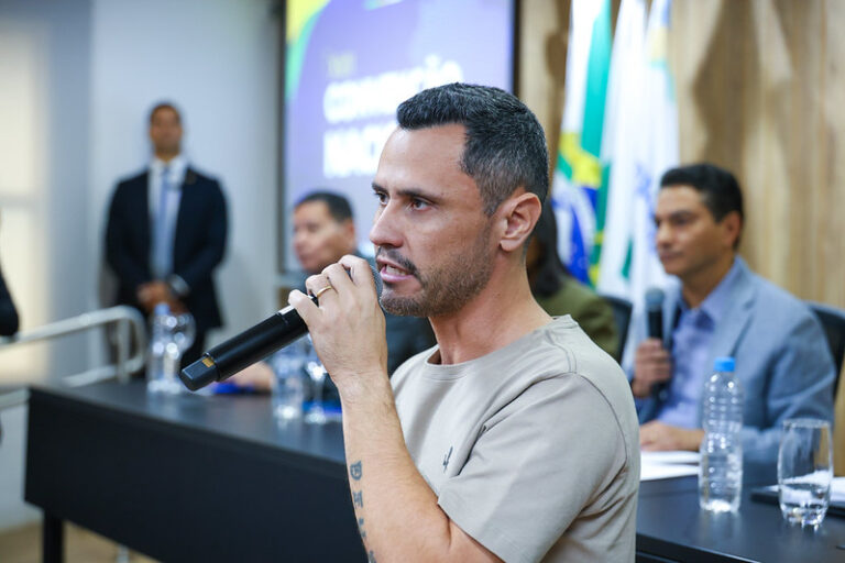 senadorcleitinhoazevedo 768x512 1