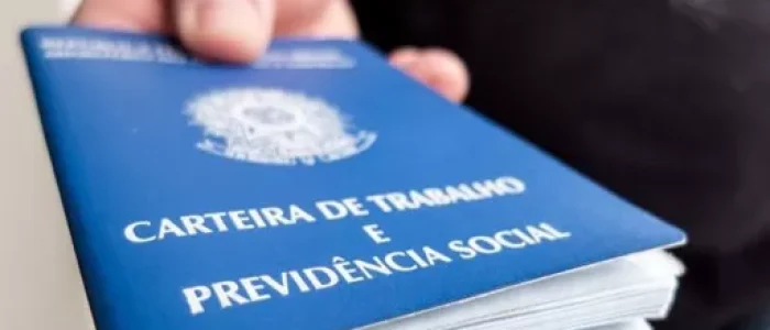108319221_agencia-brasil_carteiradetrabalho