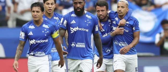 jogadores-do-cruzeiro-comemora-gol-contra-o-athletico-pr-no-brasileirao-1788725476219_v2_900x506